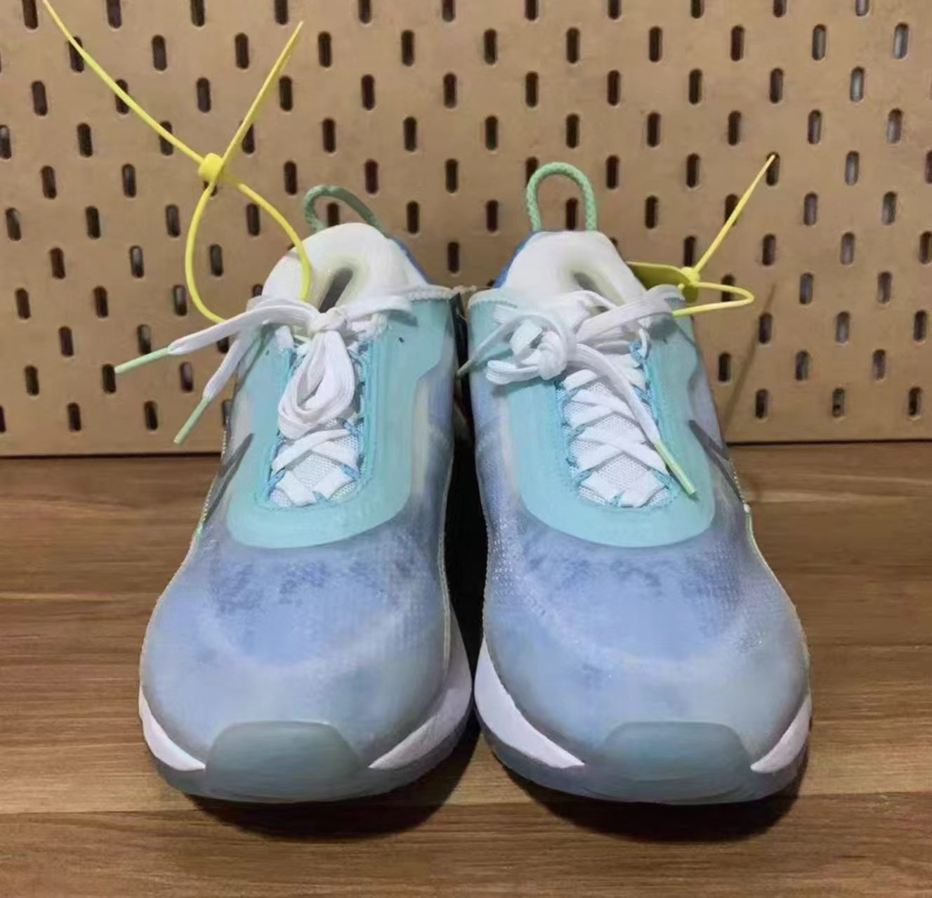 Nike Air Max 2090 "Hydrogen Blue / Water"