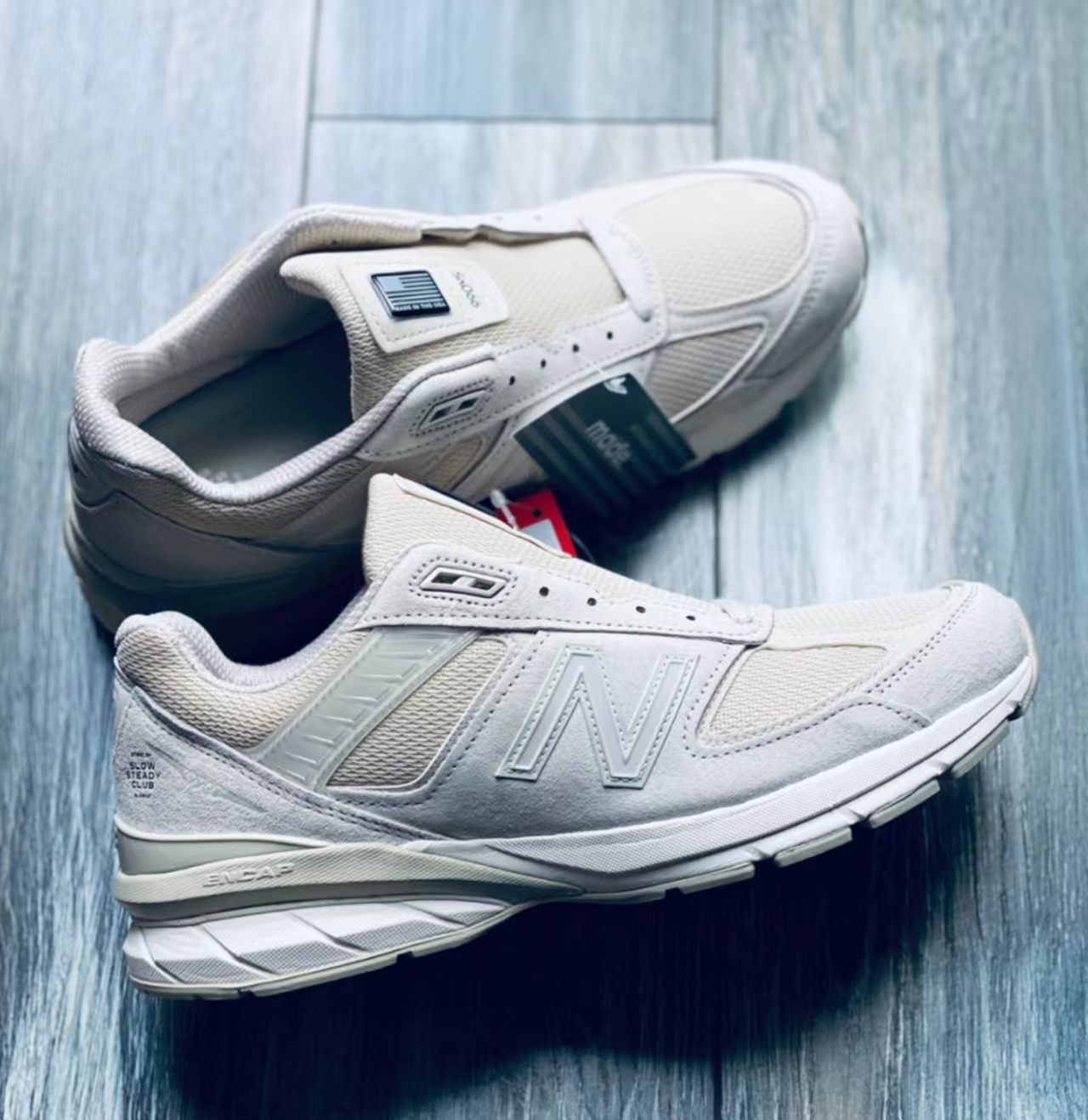 New Balance 990v5 