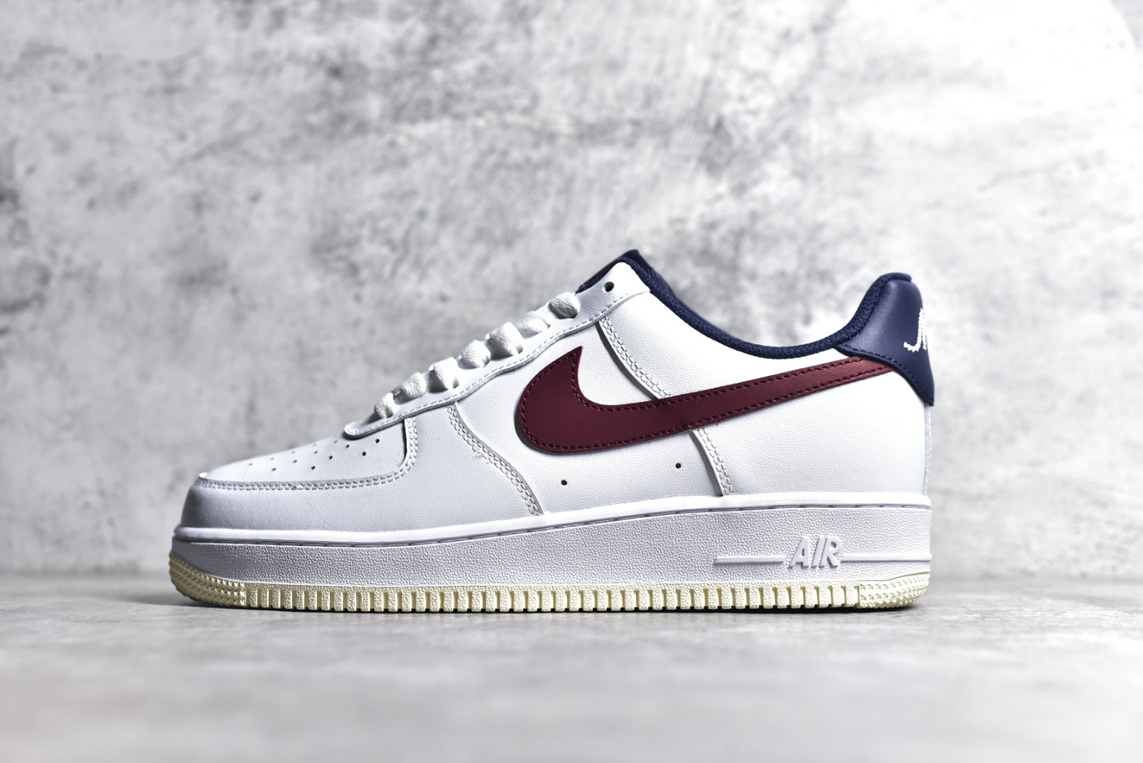 NIKE AIR FORCE 1 LOW '07 FROM NIKE TO YOU TEAM RED NAVY FV8105-161
