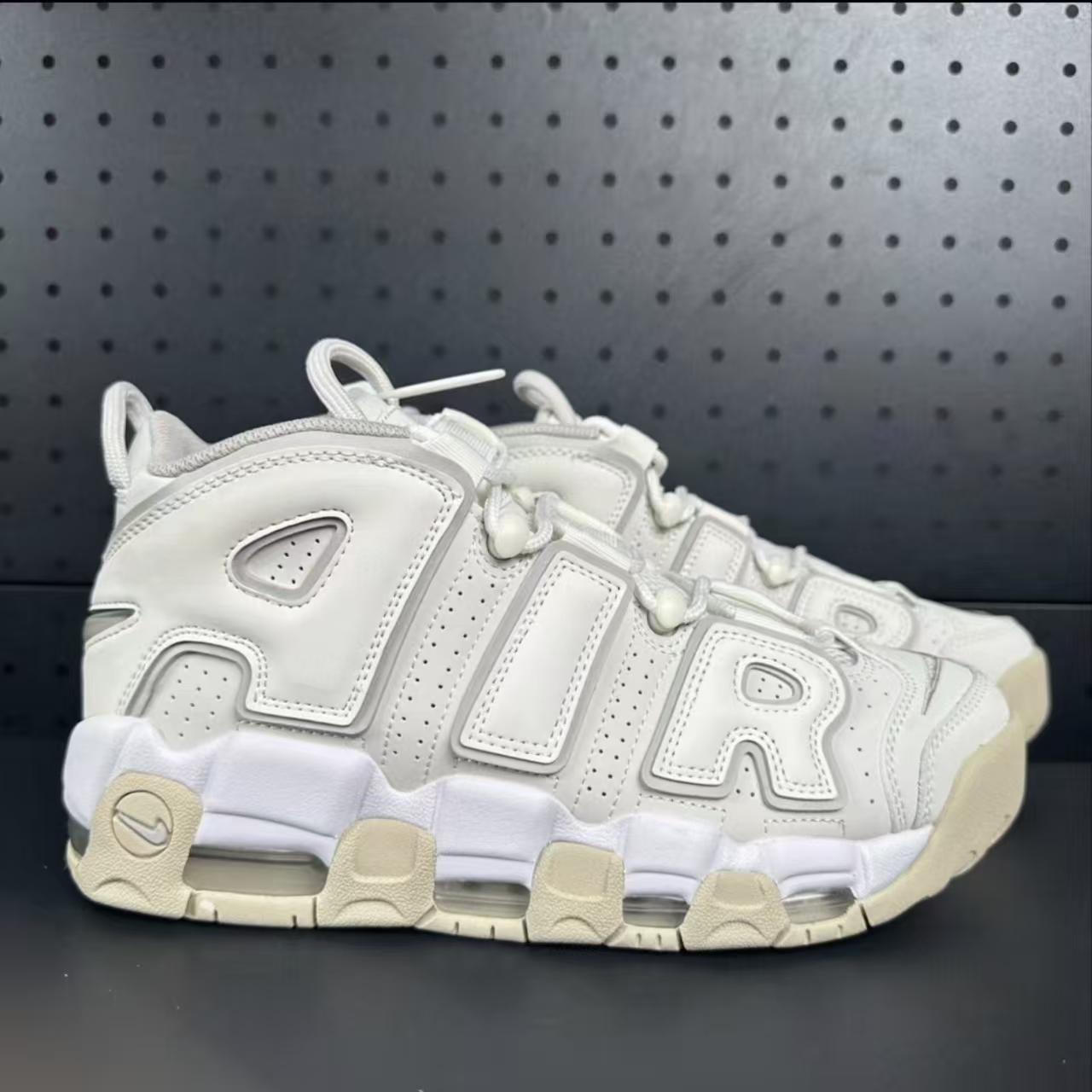 Nike Air More Uptempo Light Bone