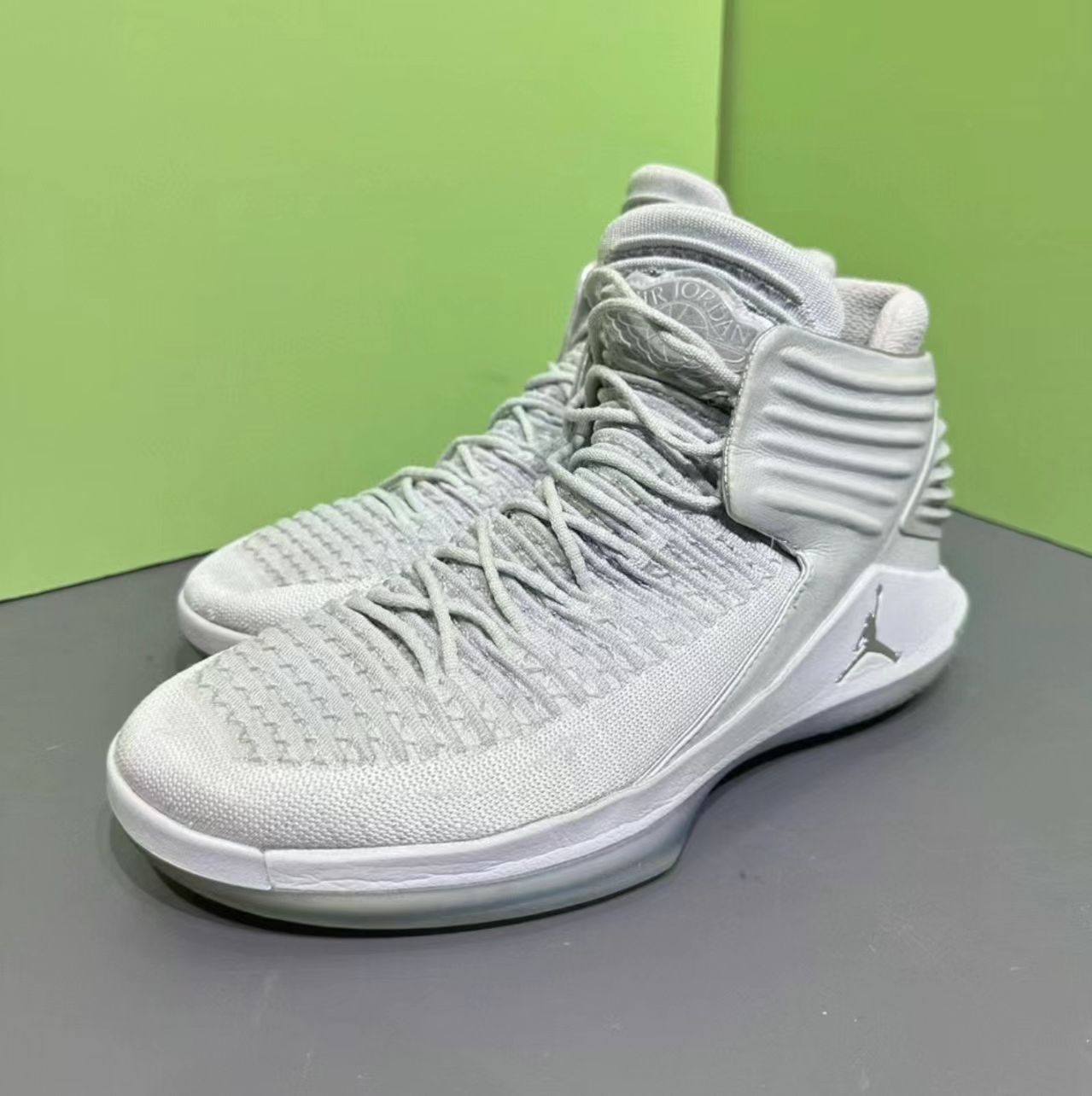Air Jordan 32 High 'Wolf Grey'