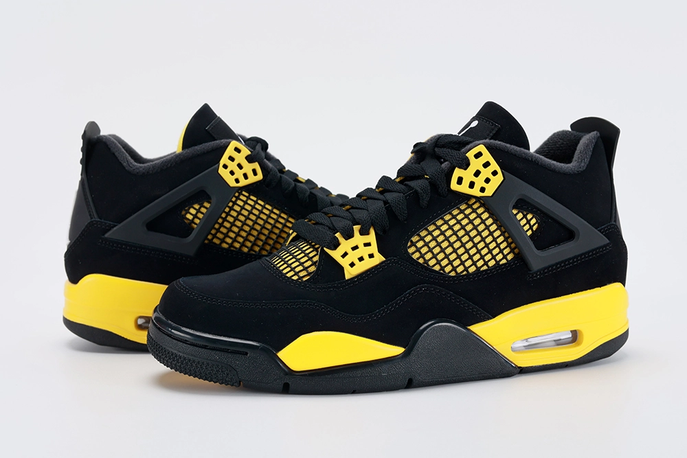 Jordan 4 Retro 'Thunder' 2023
