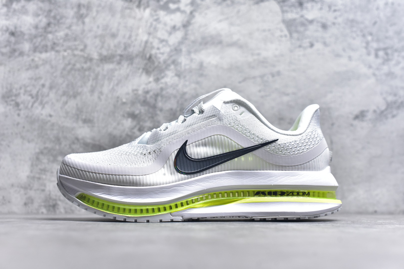 AIR ZOOM PEGASUS PREMIUM WHITE VOLT HQ2592-100