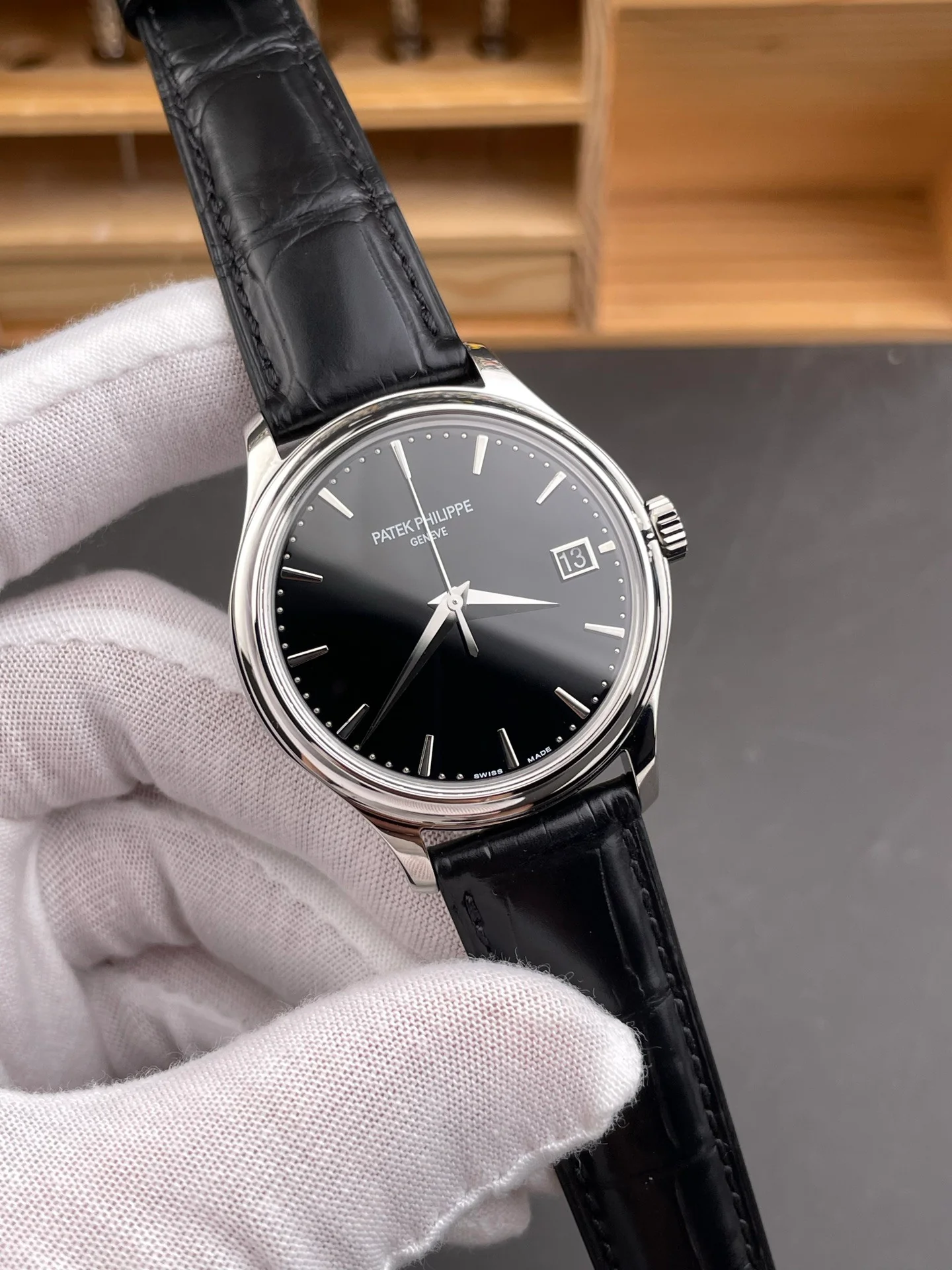 Patek Calatrava 5227G Officer Case White Gold Version
