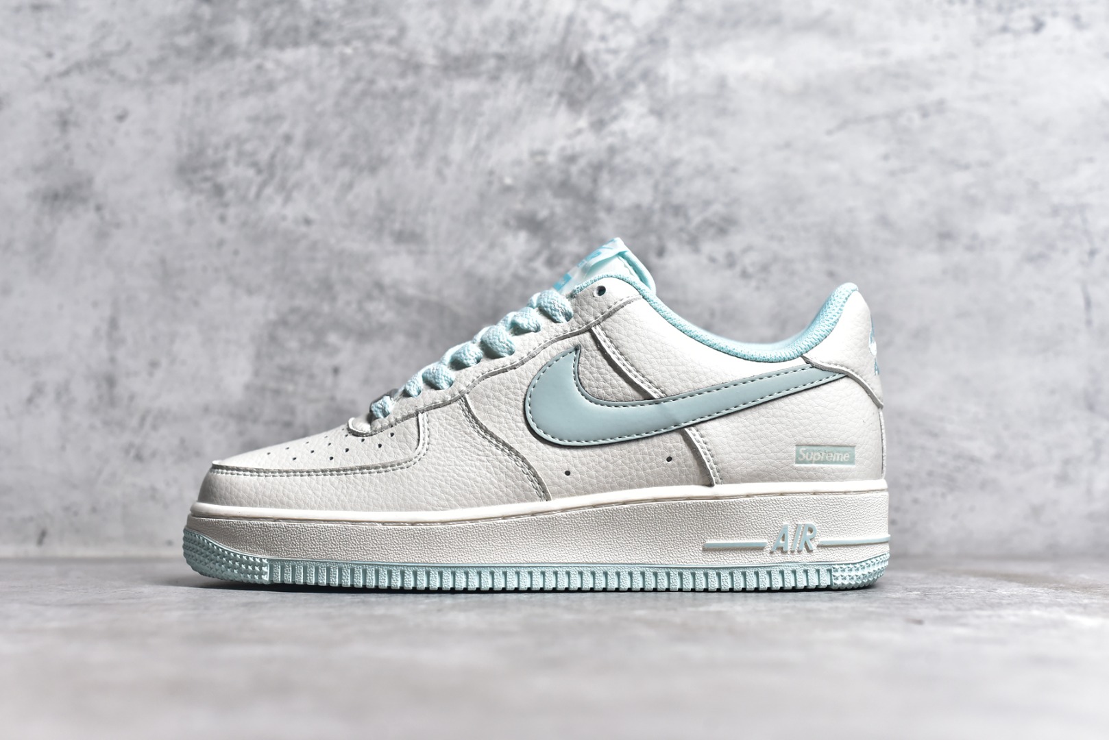 SUPREME X NIKE AIR FORCE 1'07 LOW SU0220-006