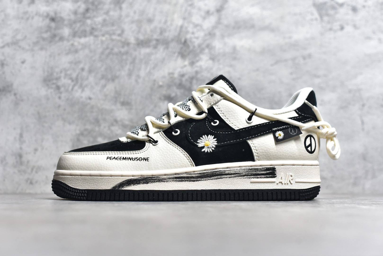 AIR FORCE 1 LOW 07 X PEACEMINUSONE DM6688-012