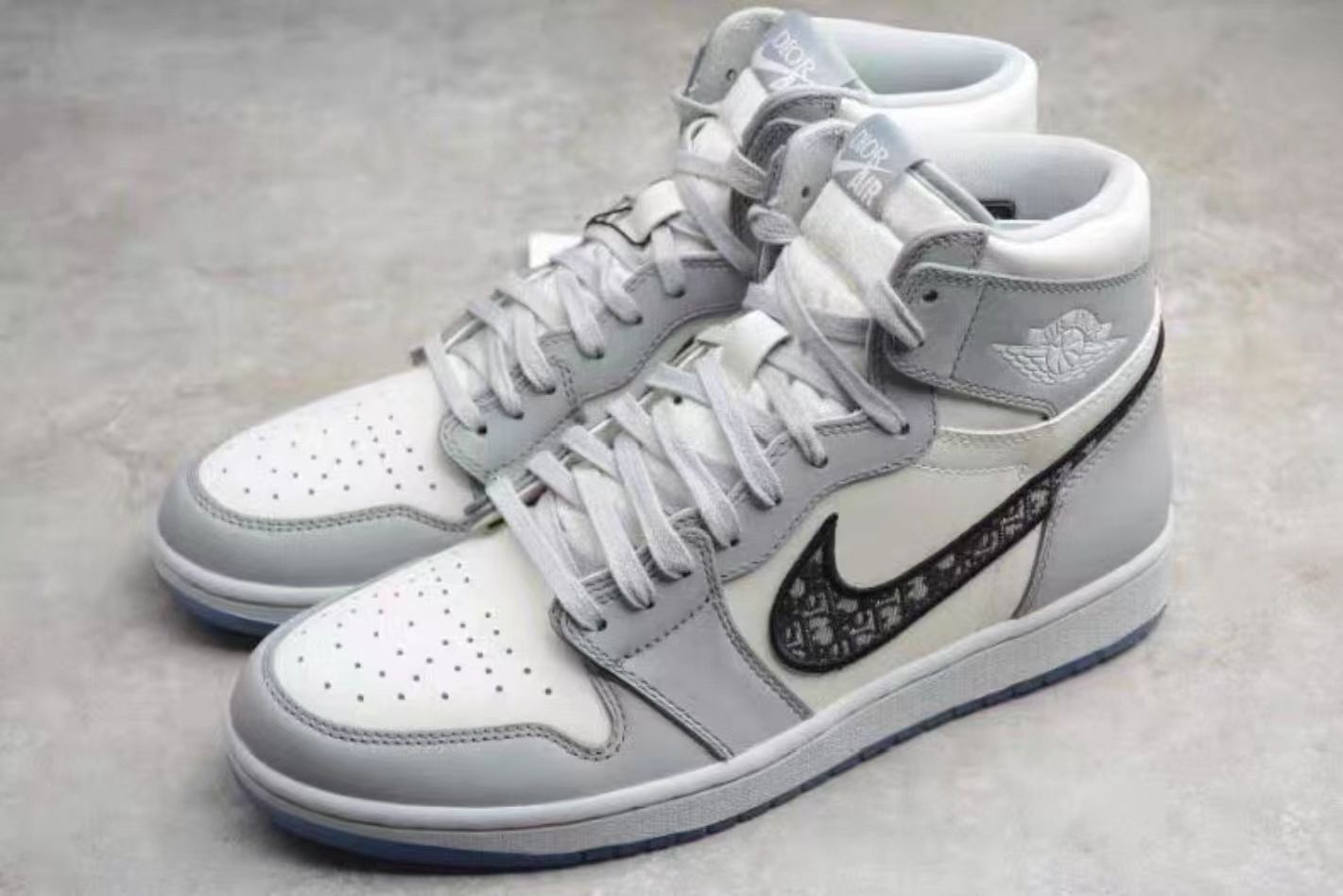 Dior x Air Jordan 1 High OG