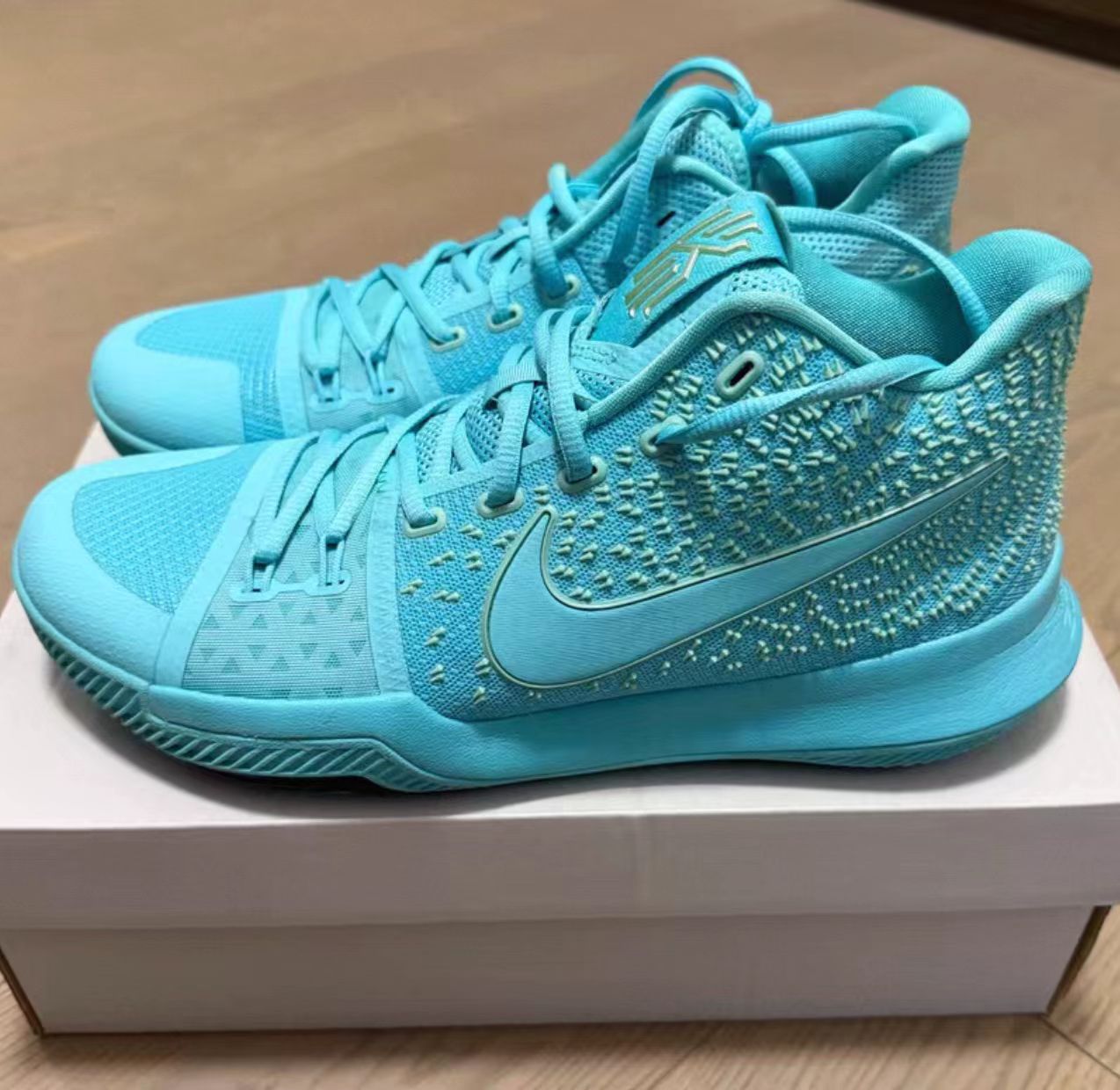 Nike Kyrie 3 Tiffany