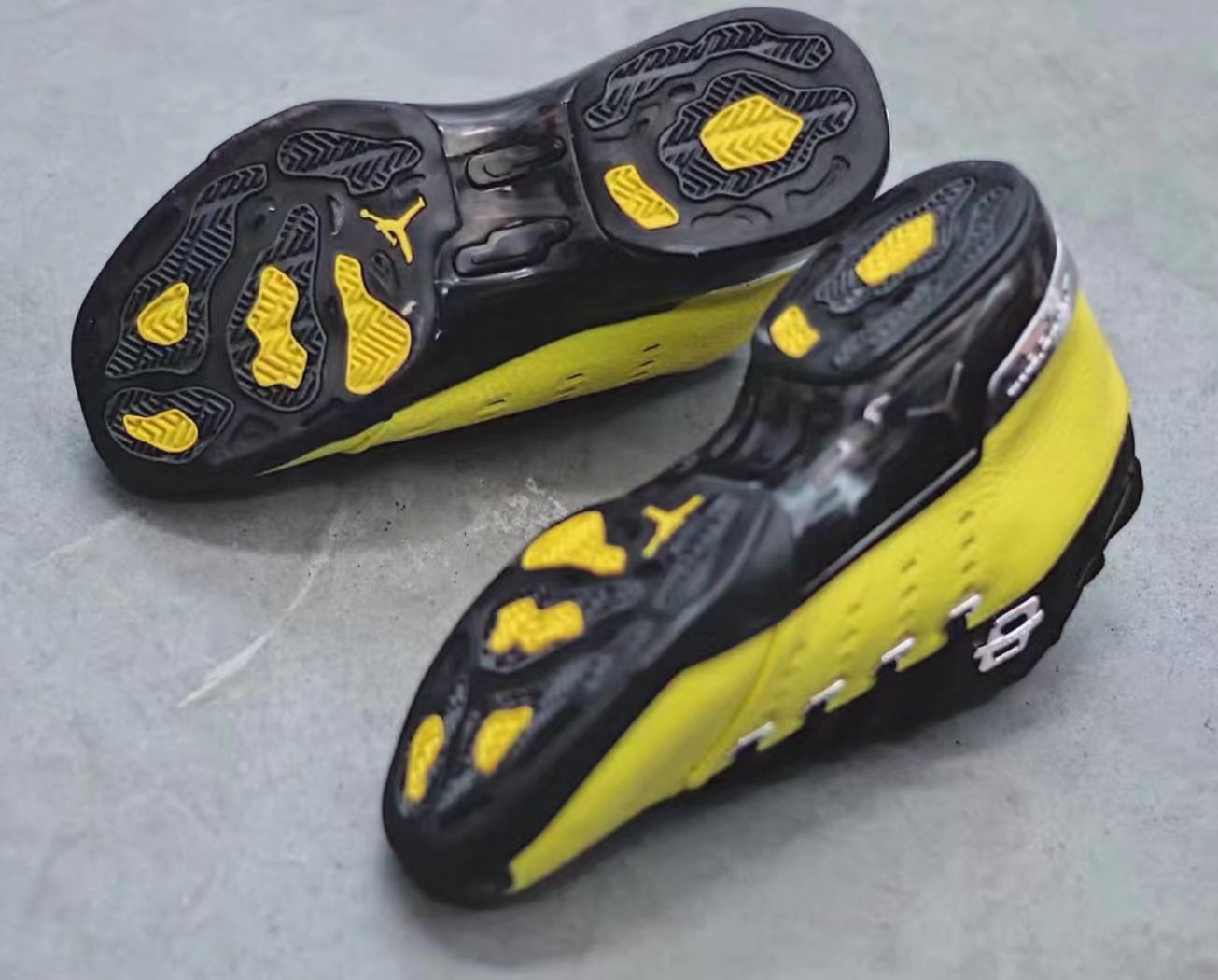 SoleFly x Air Jordan 17 Retro Low "Alternate Lightning"