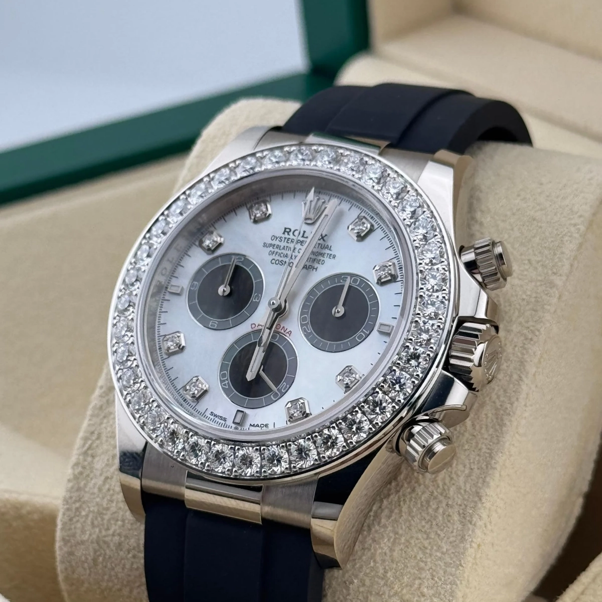 [2026 Mirror Grade]Rolex Cosmograph Daytona 40mm White Gold Mother of Pearl Dial Diamond Bezel Oysterflex - 126589RBR