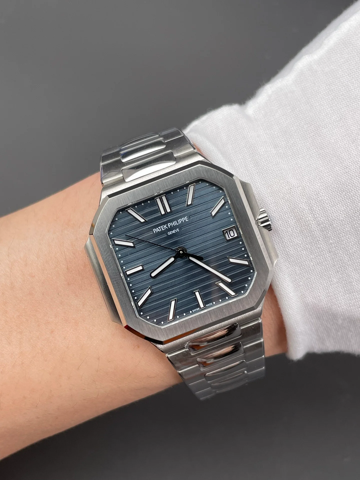 Patek Cubitus 7128 Blue Dial (Small TV)