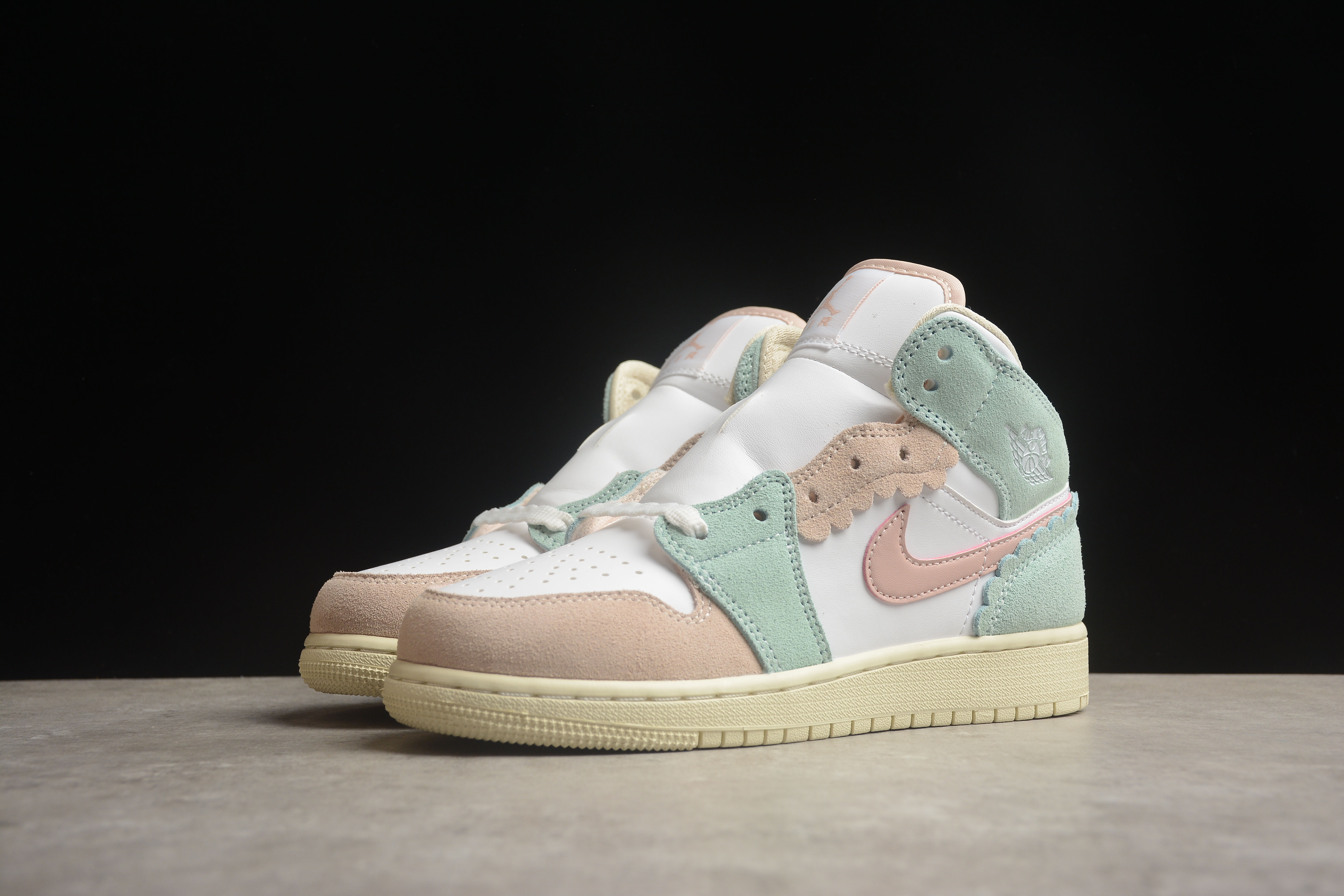 Air Jordan 1 Mid White Blue Pink