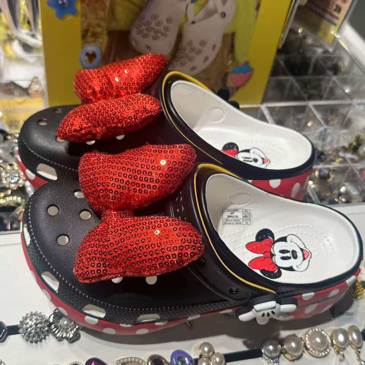 Crocs x Disney Minnie Mouse Classic Platform Clog