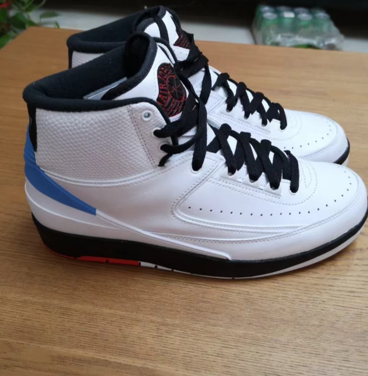 Air Jordan 2 Retro "Chicago"