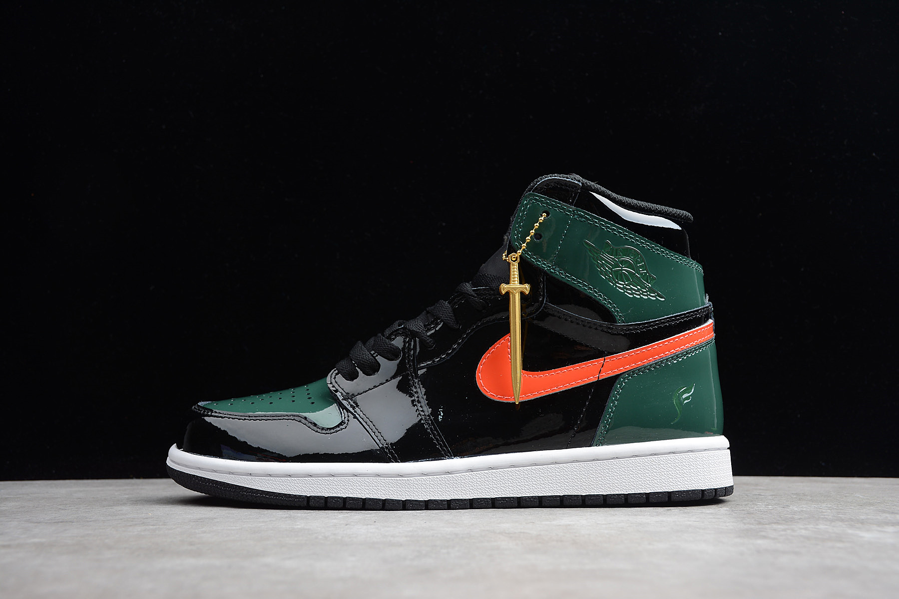 Air Jordan 1 High OG Solefly Friends Family AV3905-038