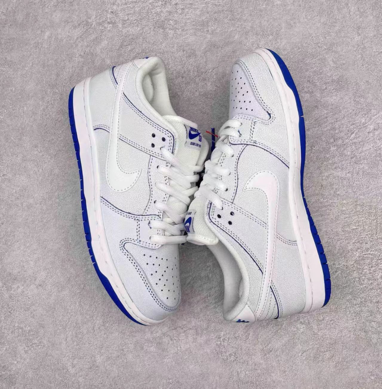 Nike SB Dunk Low Pro "White/Game Royal"