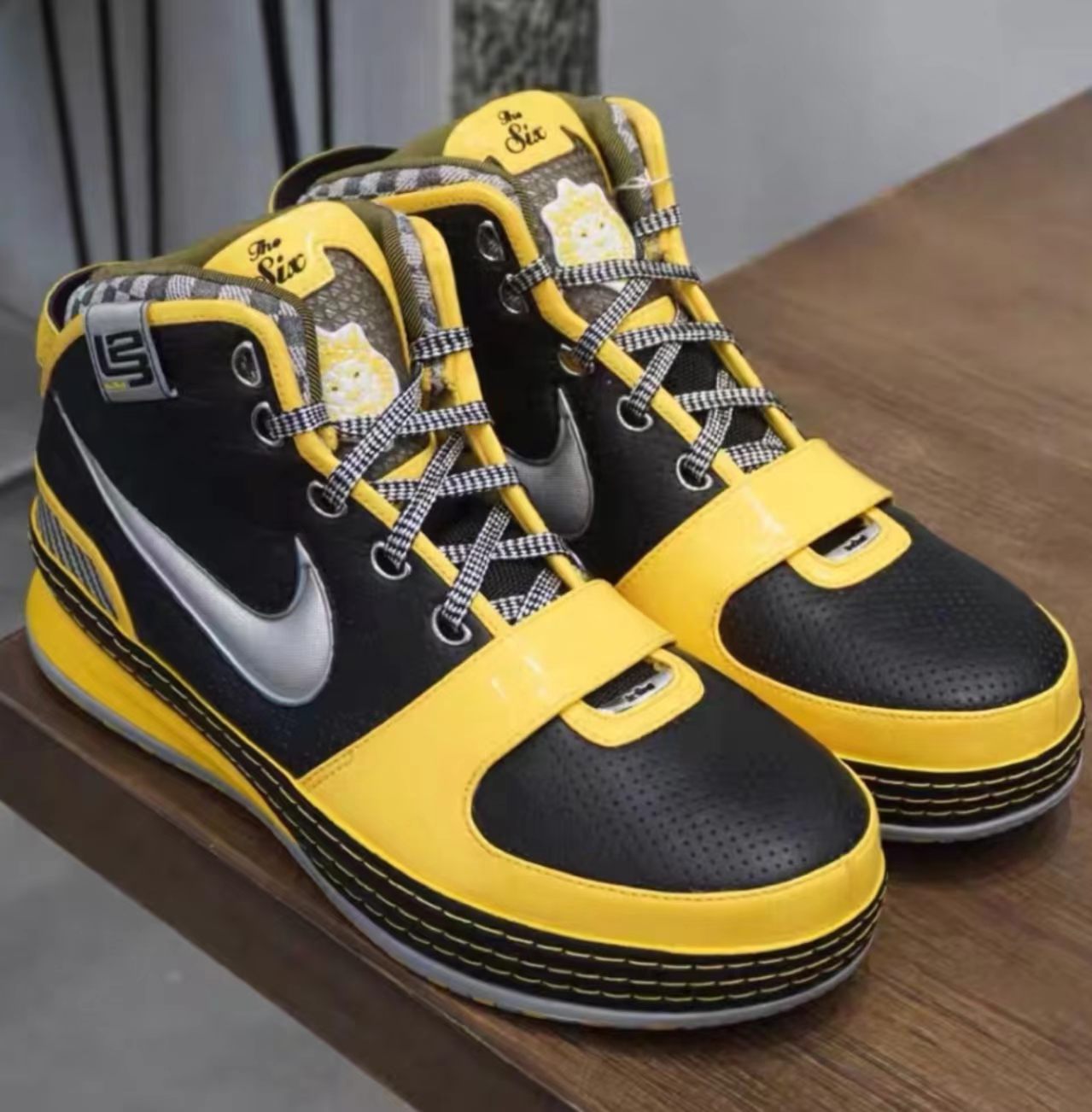 Nike Zoom LeBron 6 
