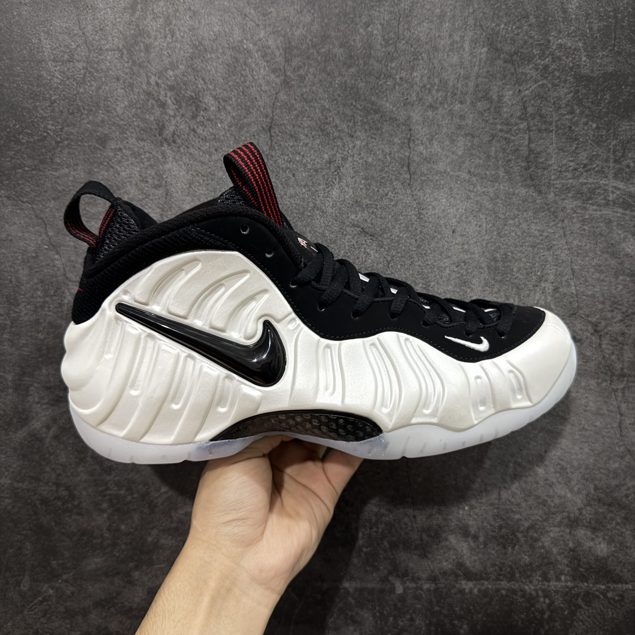 AIR FOAMPOSITE PRO PEARL (2025) HF0794-200