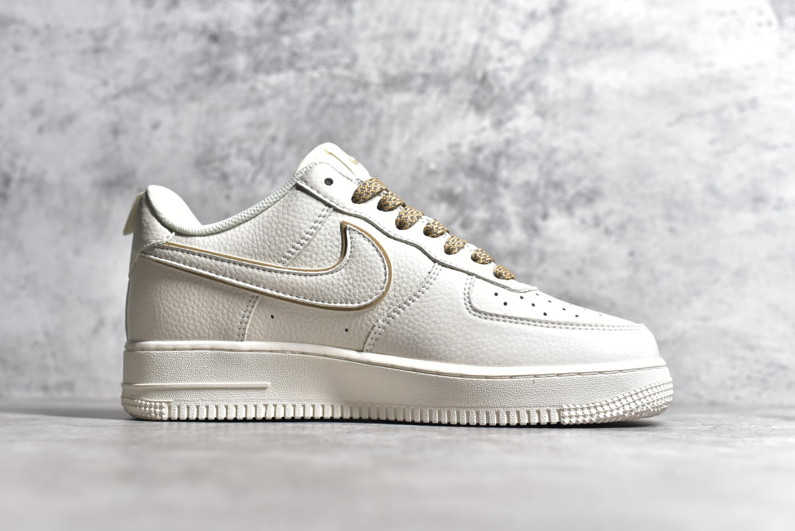 AIR FORCE 1'07 LOW MJ0319-027