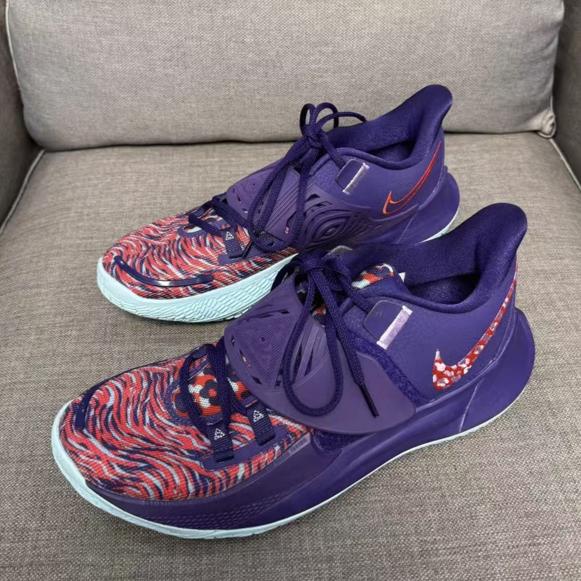 Nike Kyrie Low 3 CJ1286-500 Purple Red