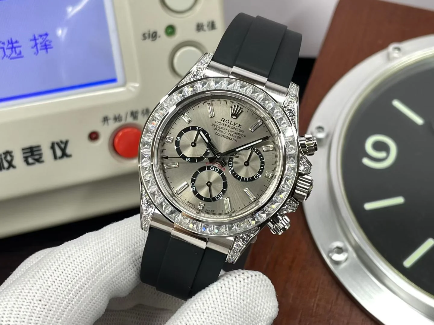 Custom Daytona T-Square Diamond Bezel