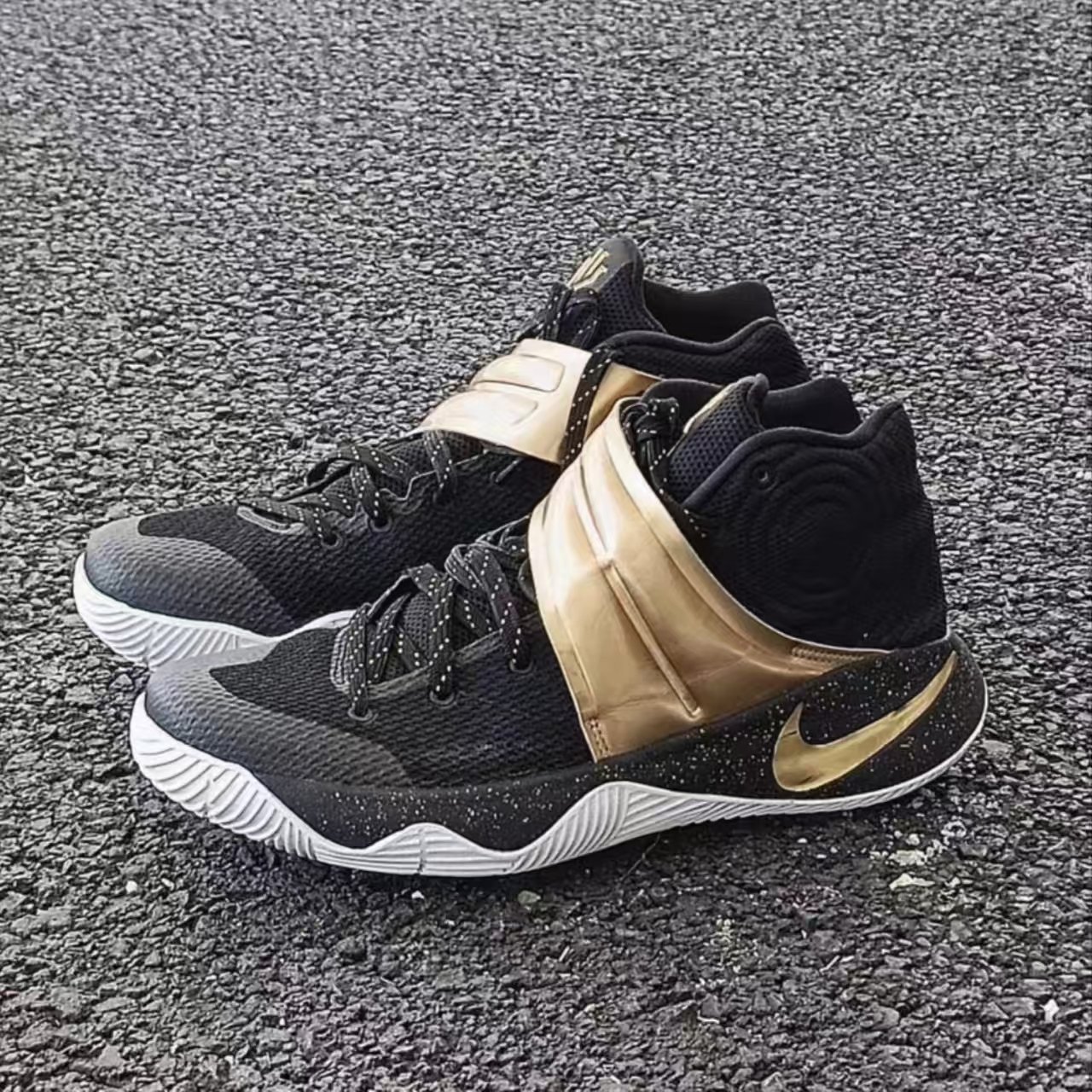 Nike Kyrie 2 