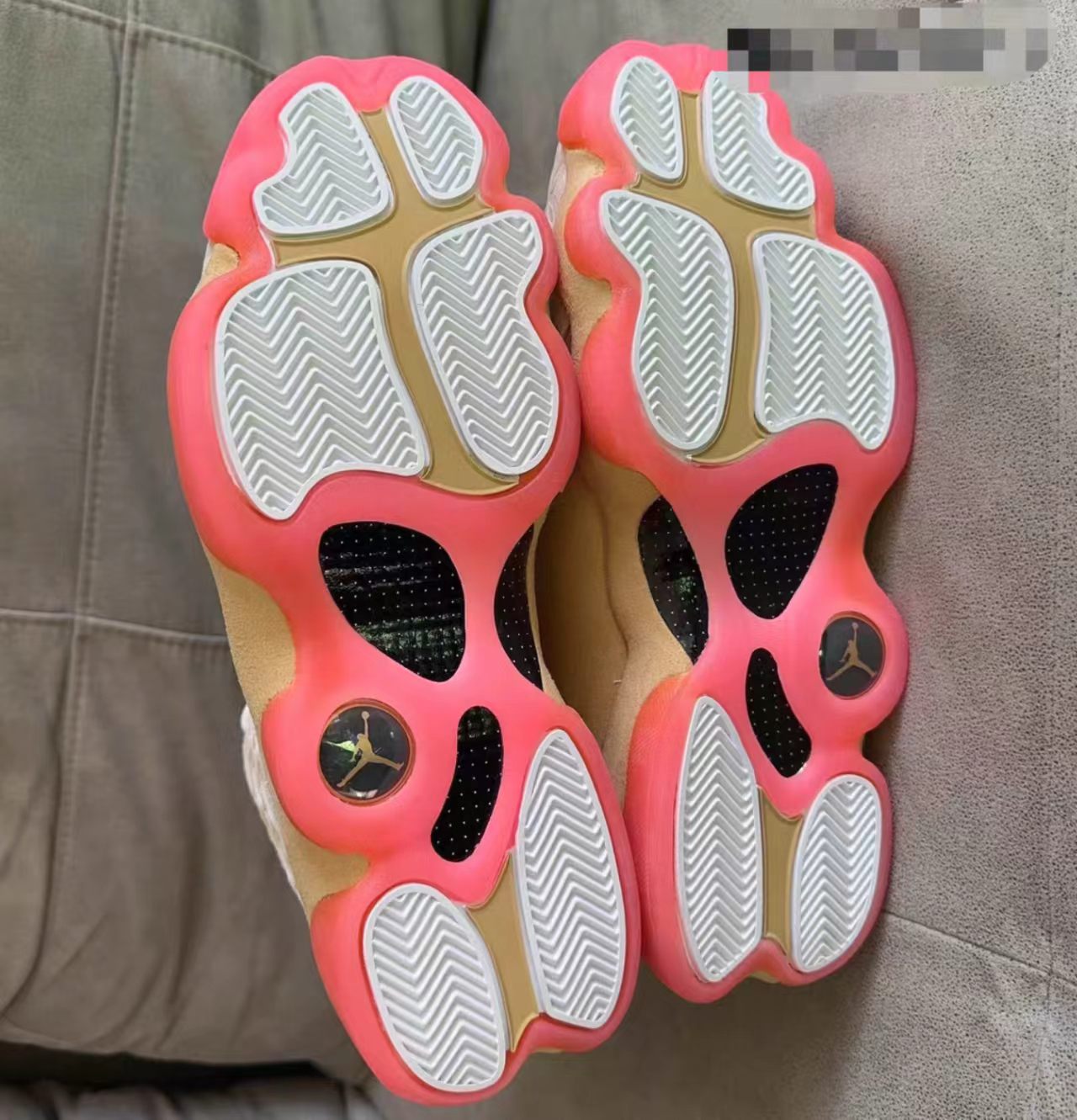 Air Jordan 13 Retro "Chinese New Year (Year of the Rat) 2020"