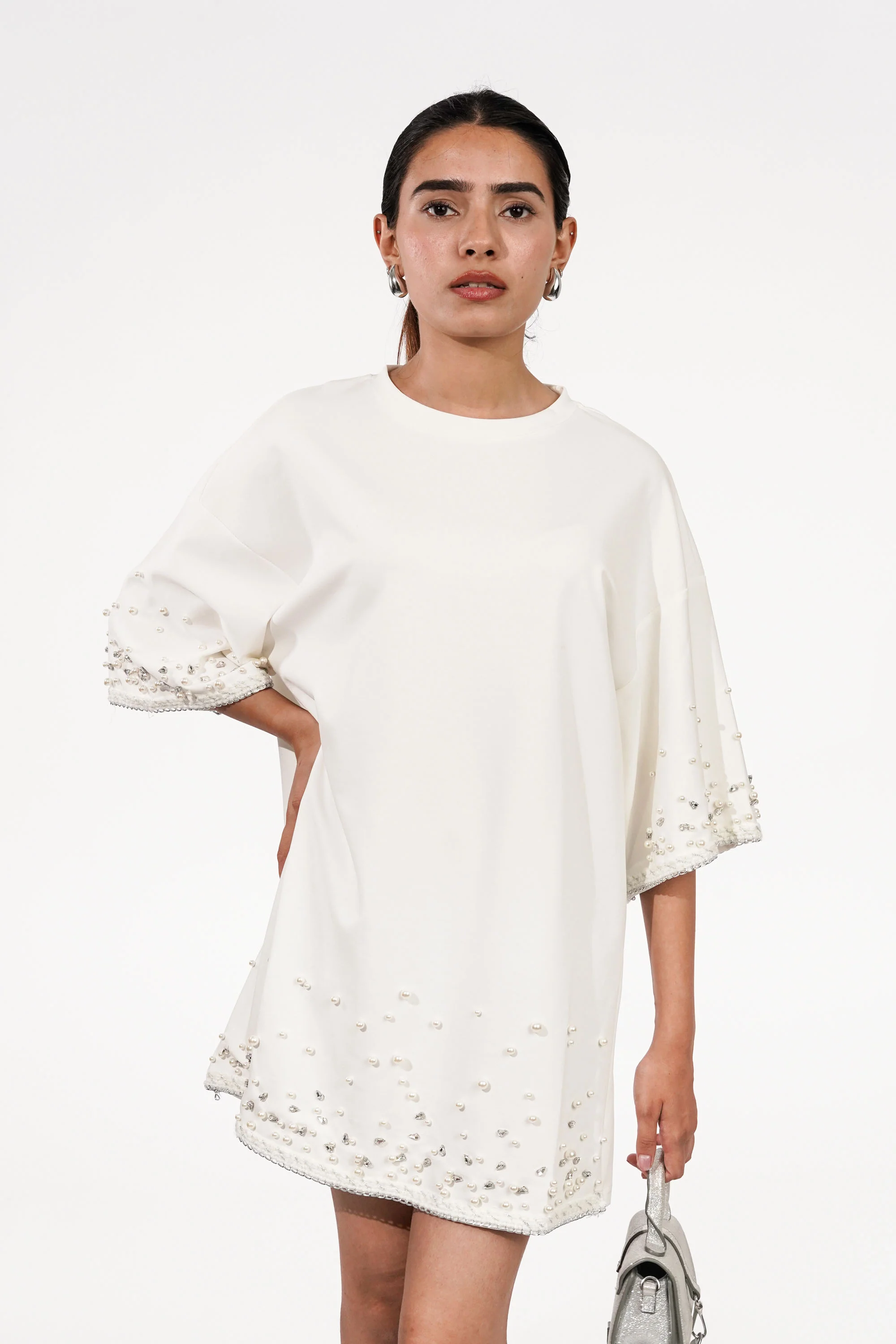 Vera White Pearl Embroidered T-shirt