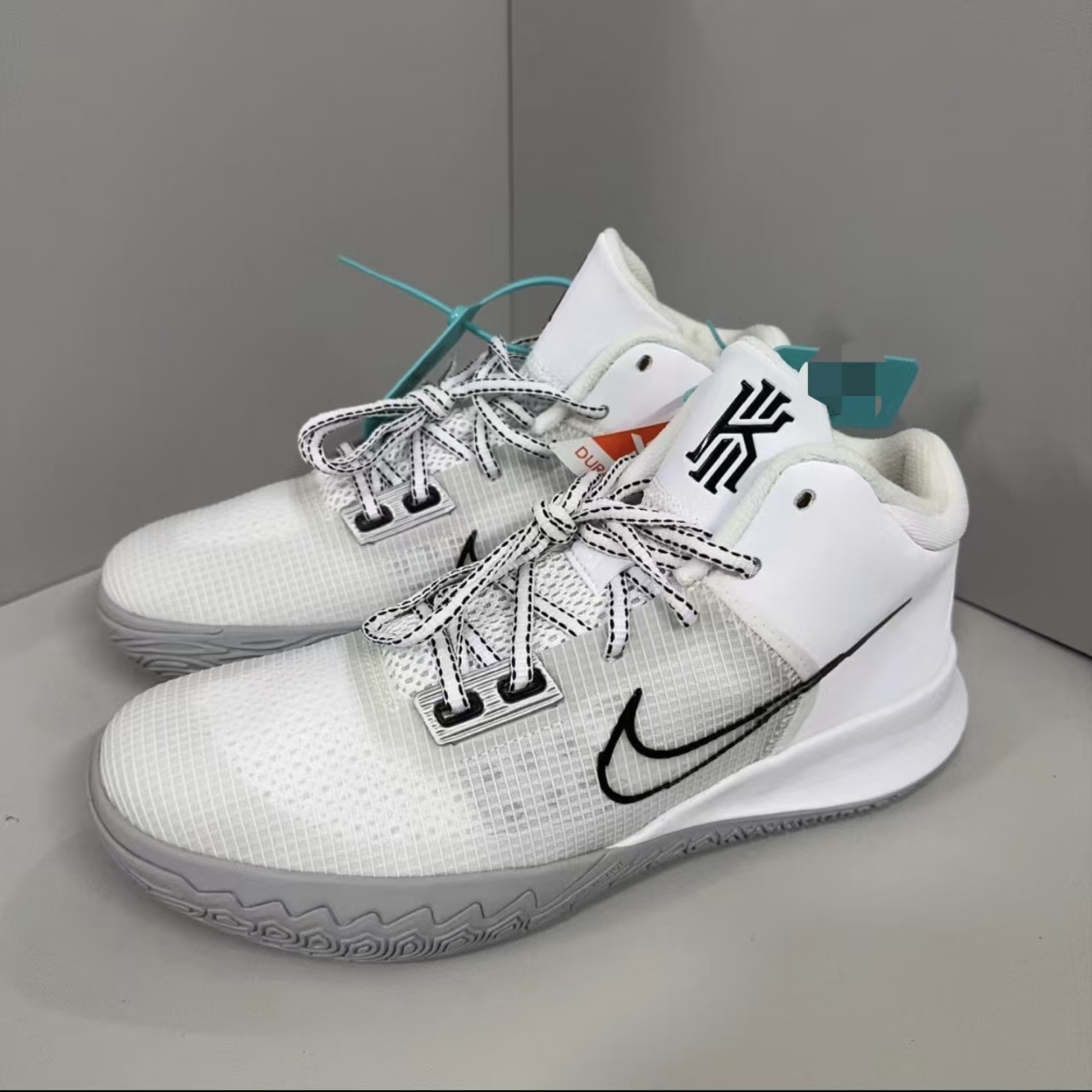 Nike Kyrie Flytrap 4 White Black Grey