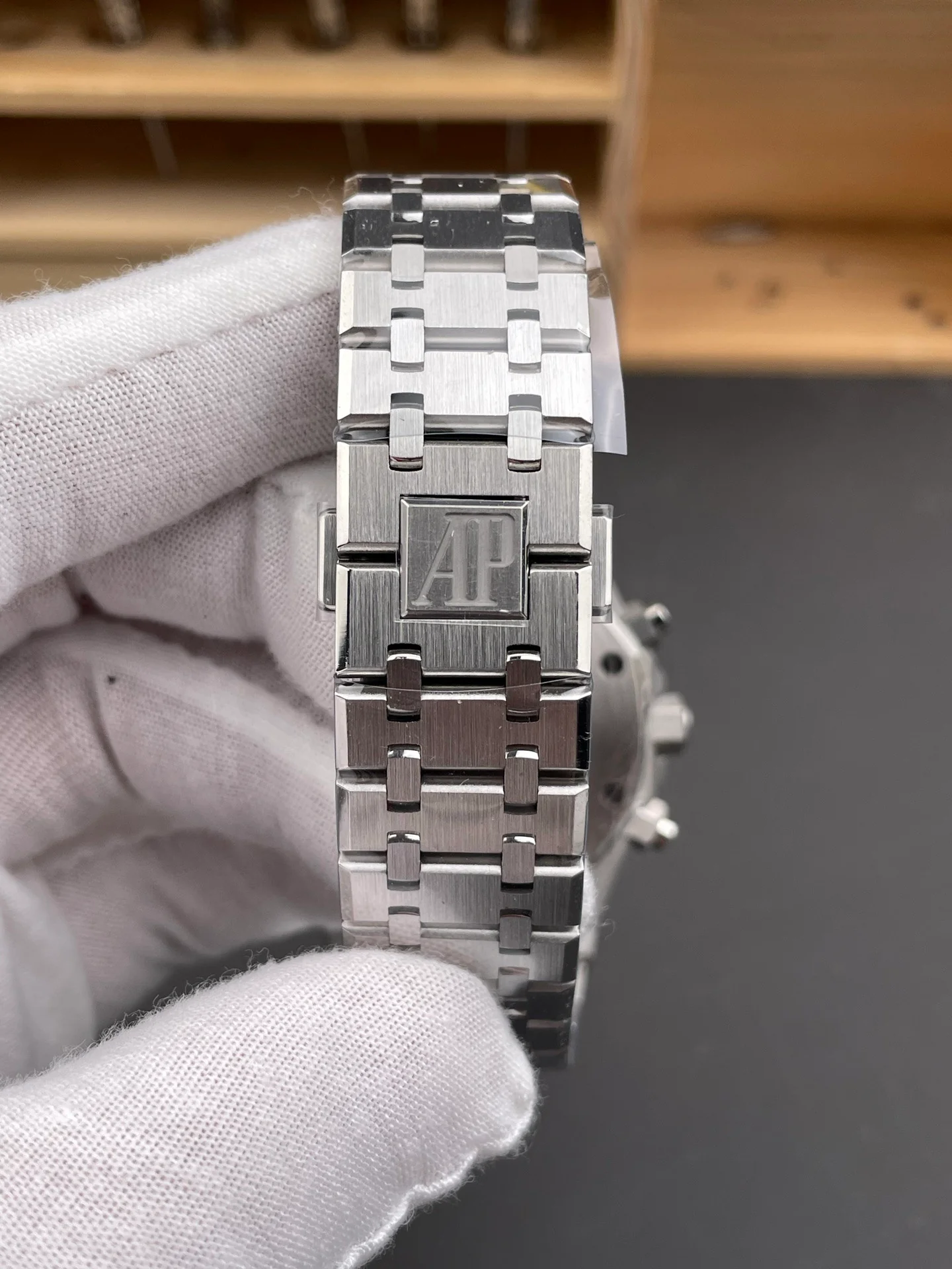Royal Oak 26331 Black Panda