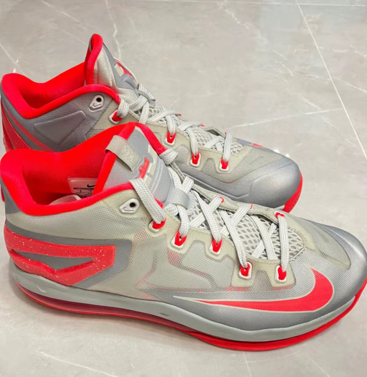 Nike LeBron XI Low 