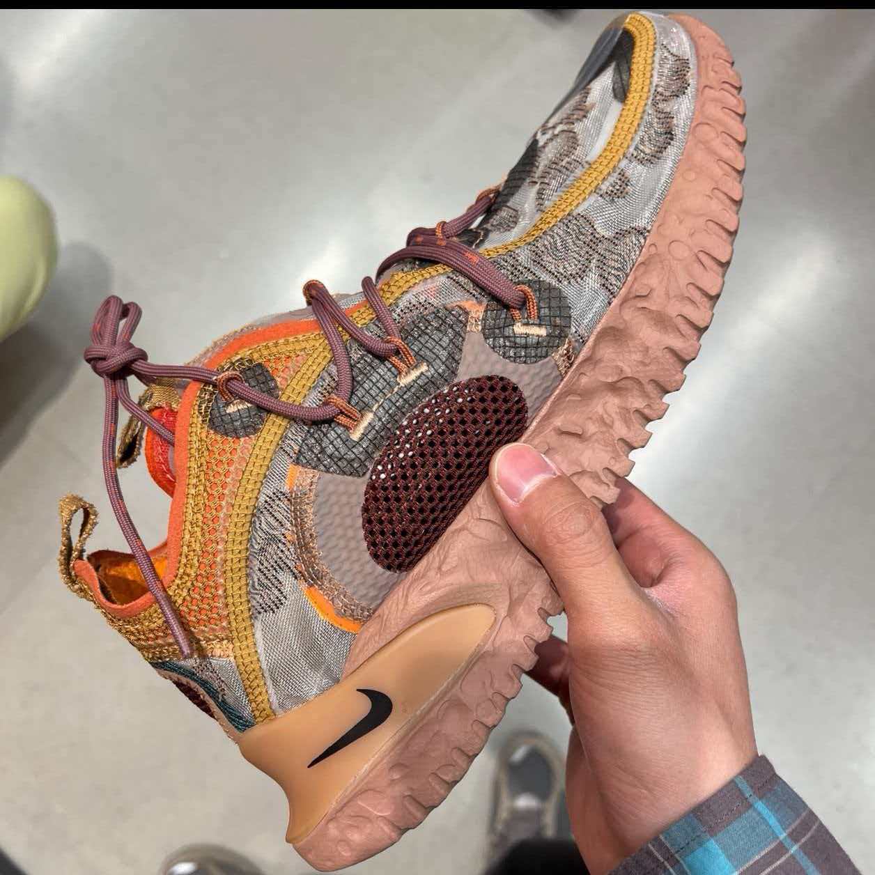 Nike ISPA Flow 2020 