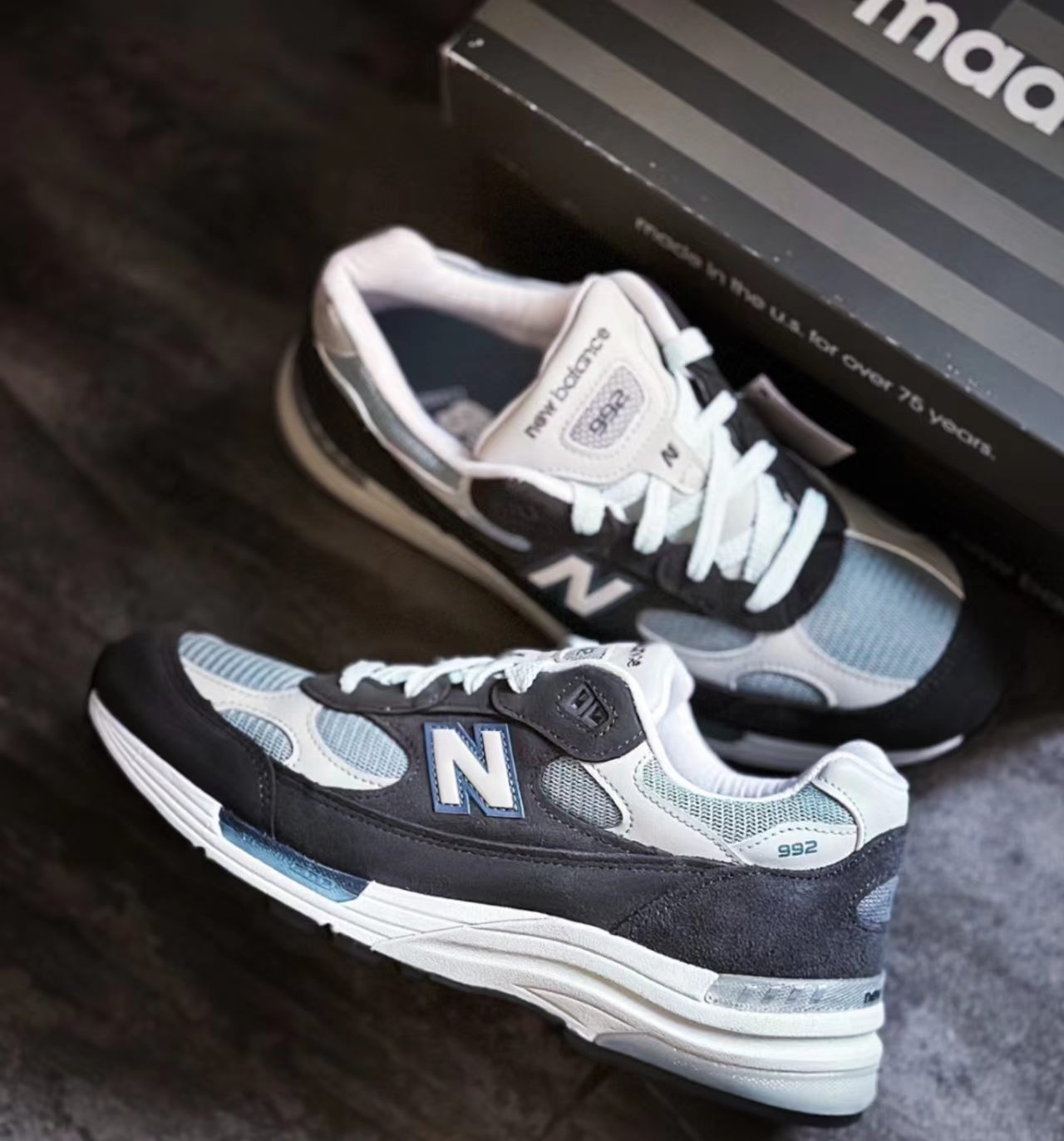 New Balance 992 