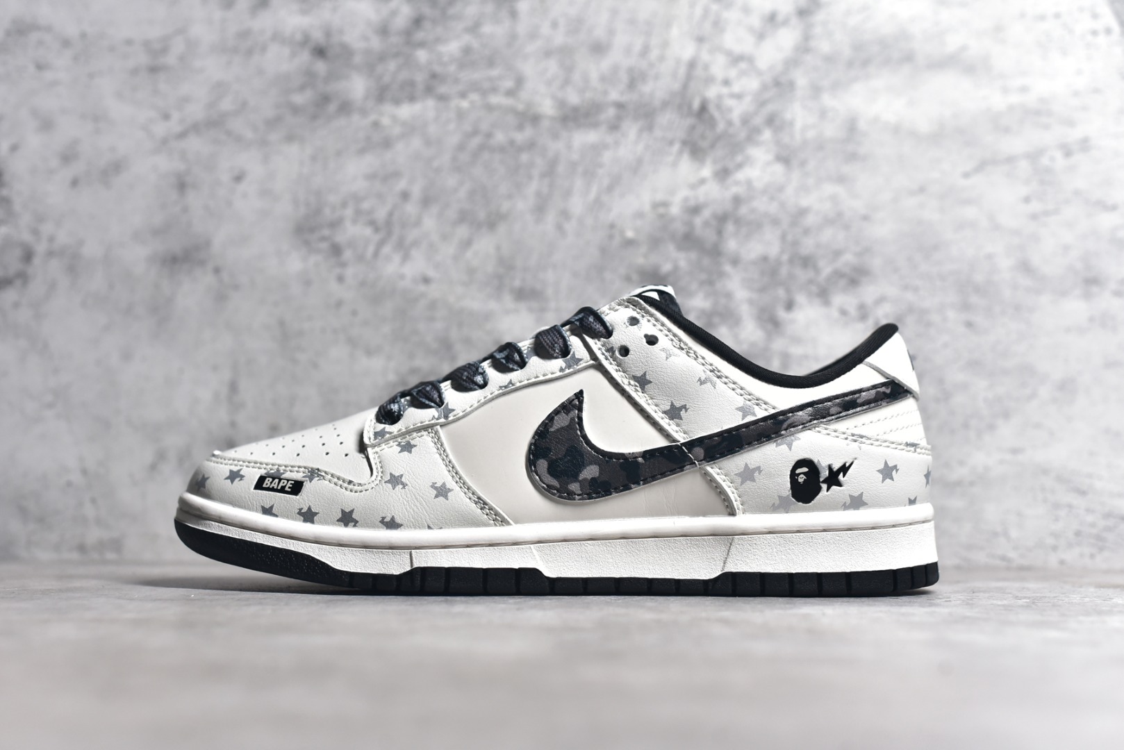 BAPE X SB DUNK LOW DQ1098-350