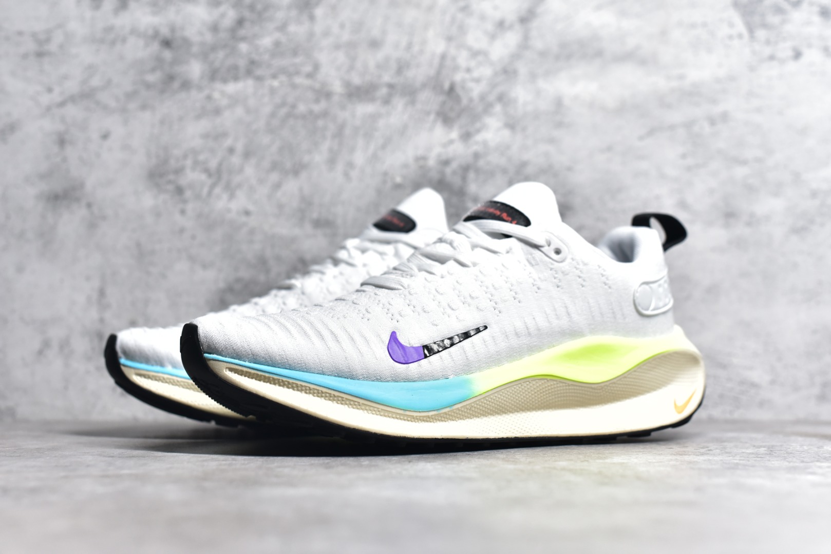 NIKE REACTX INFINITY RUN 4 DR2665-105