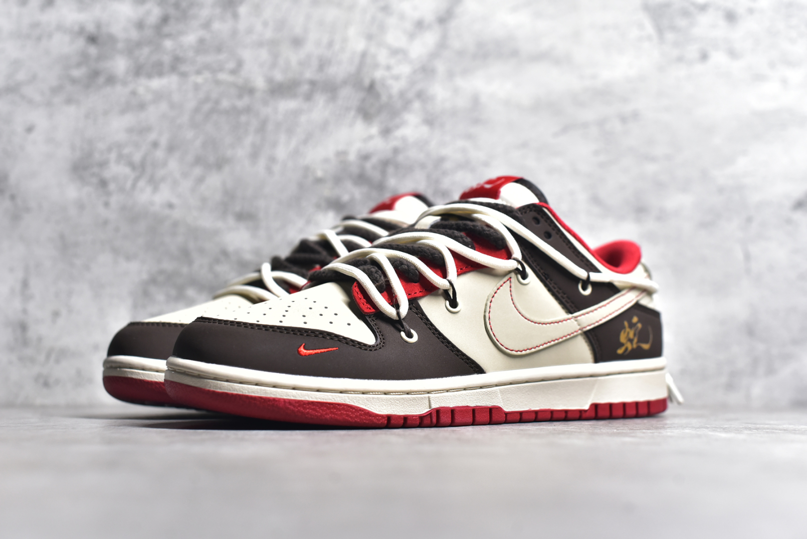 SB DUNK LOW 2025 YEAR OF THE SNAKE LIMITED YX5066 2682722