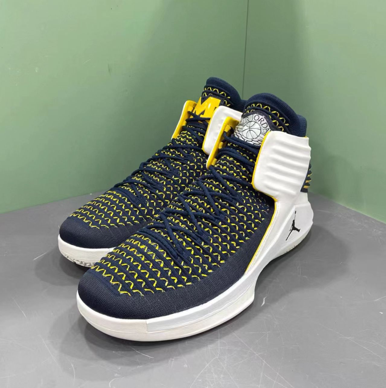 Air Jordan 32 High 'Michigan Wolverines'
