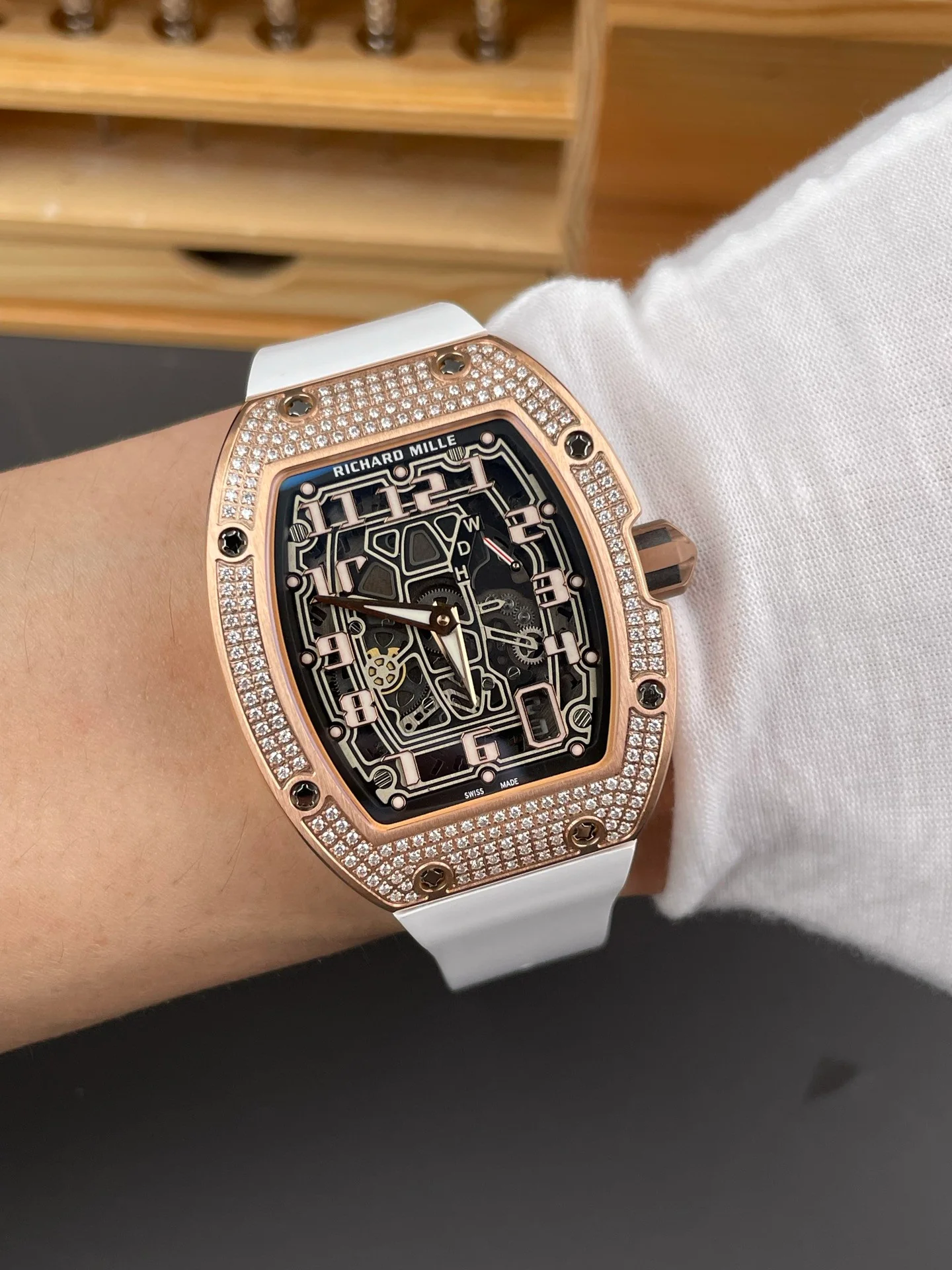 RM67-01 Full Diamond Rose Gold Case