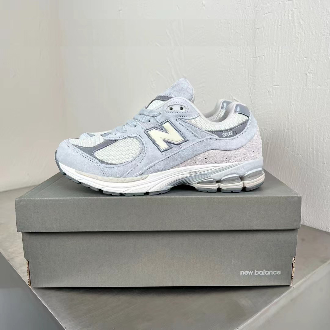 New Balance 2002R M2002RLN gray