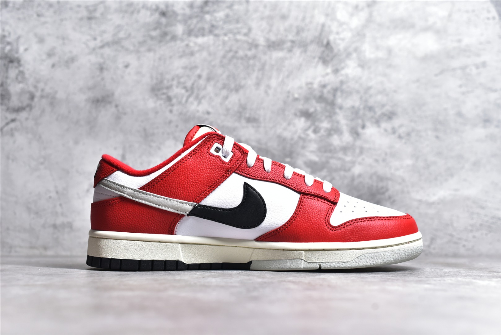 KO NIKE DUNK LOW CHICAGO SPLIT DZ2536-600