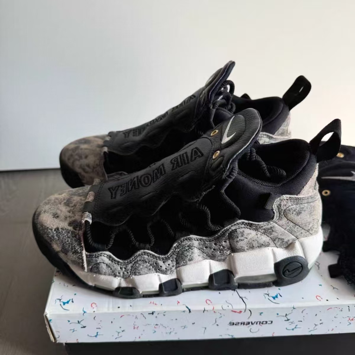 Nike Air More Money 
