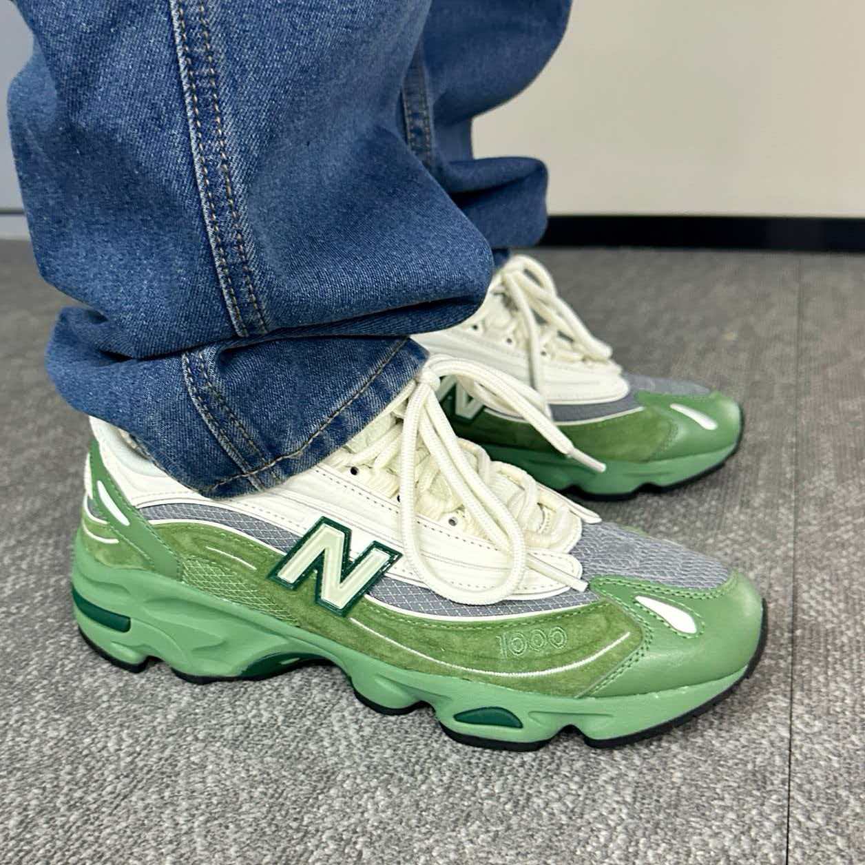 New Balance NB 1000