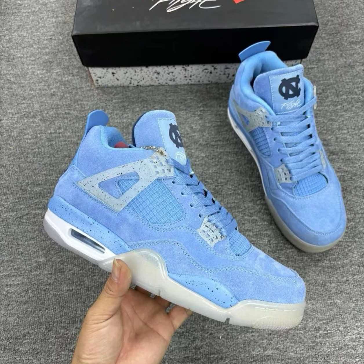 Jordan Air Jordan 4 UNC