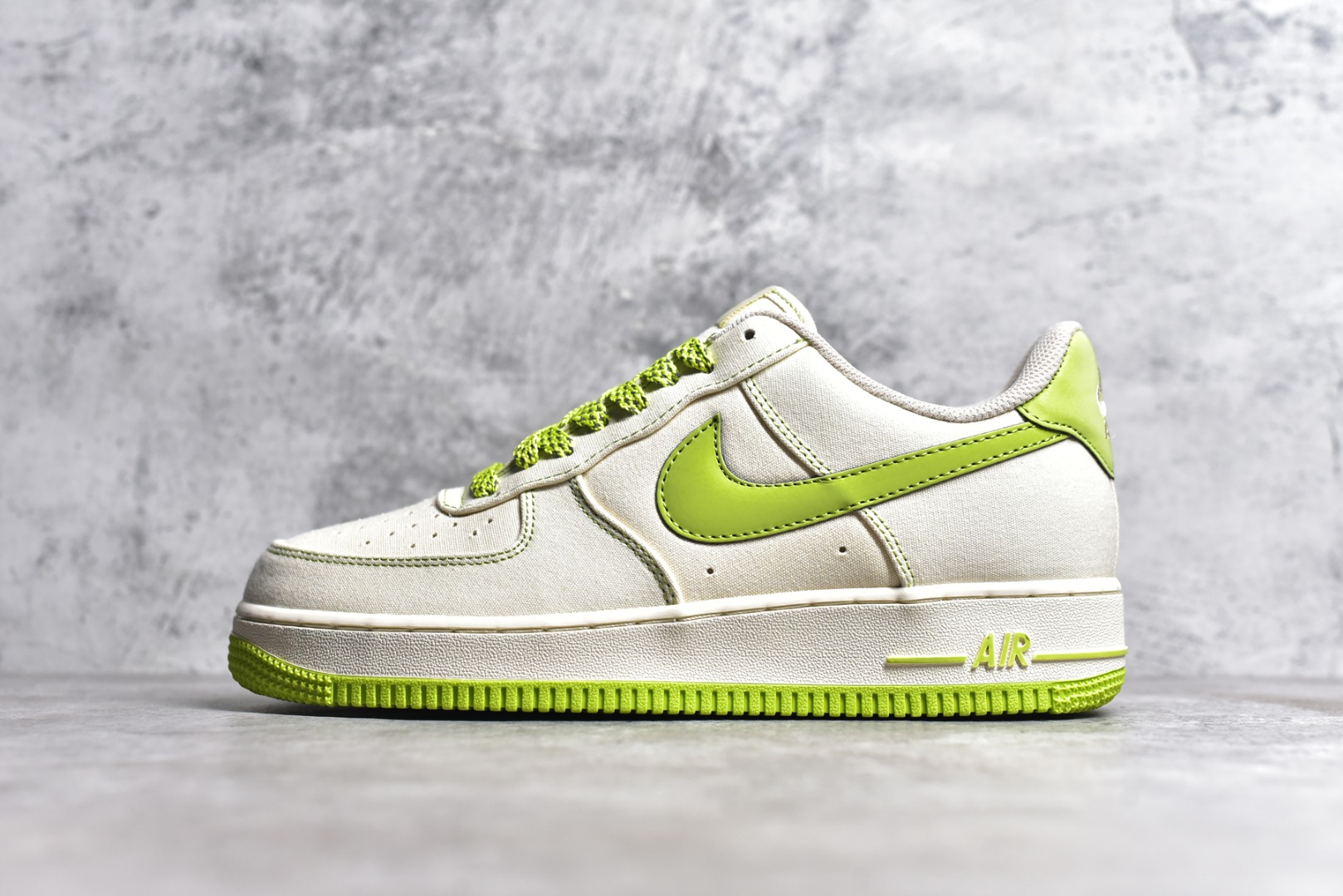 NIKE AIR FORCE 1’07 TQ1456-255