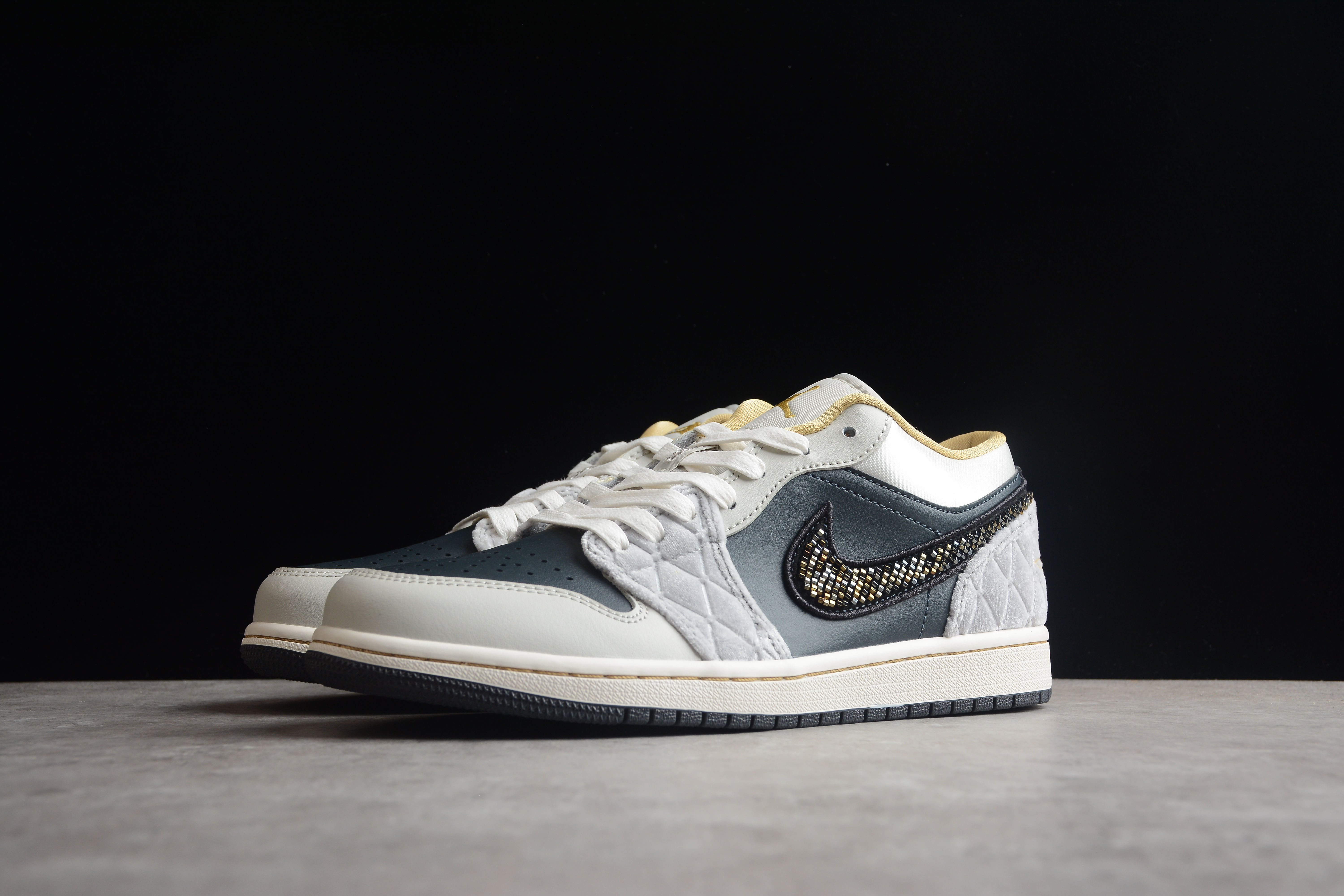 Air Jordan 1 Low Beaded Swooshes - DV1762-001
