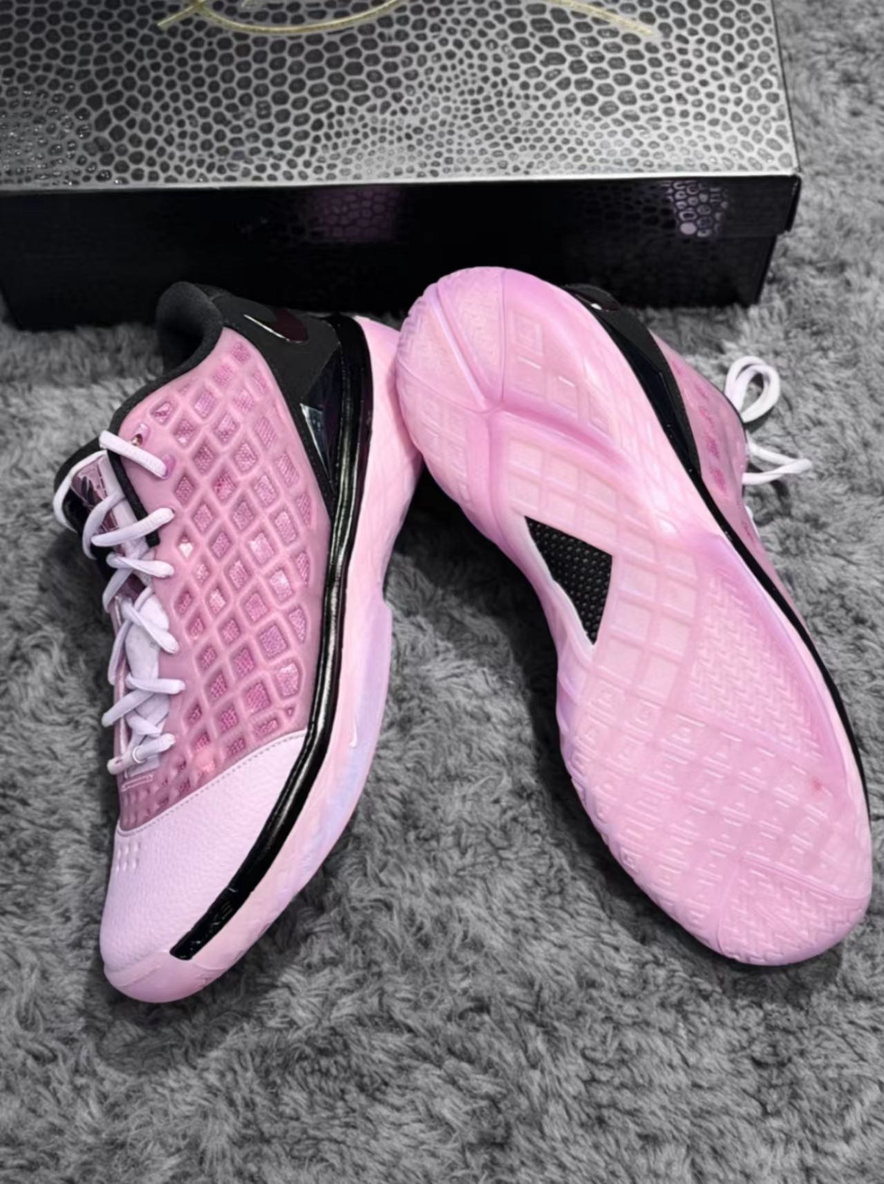 Nike Kobe 3 Protro Low "Pink Quartz"
