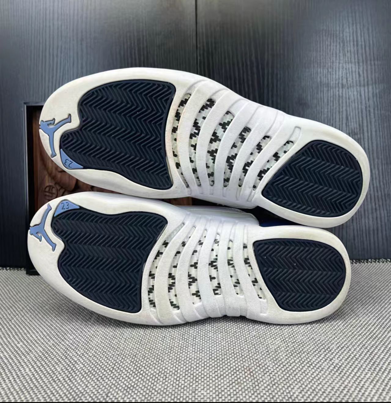 Air Jordan 12 Retro "French Blue"