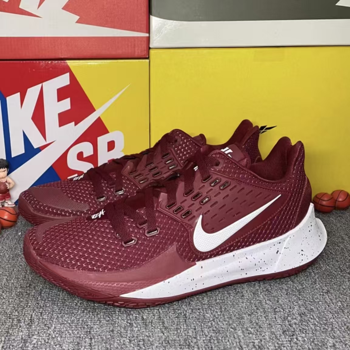 Nike Kyrie Low 2 TB 'Team Red'