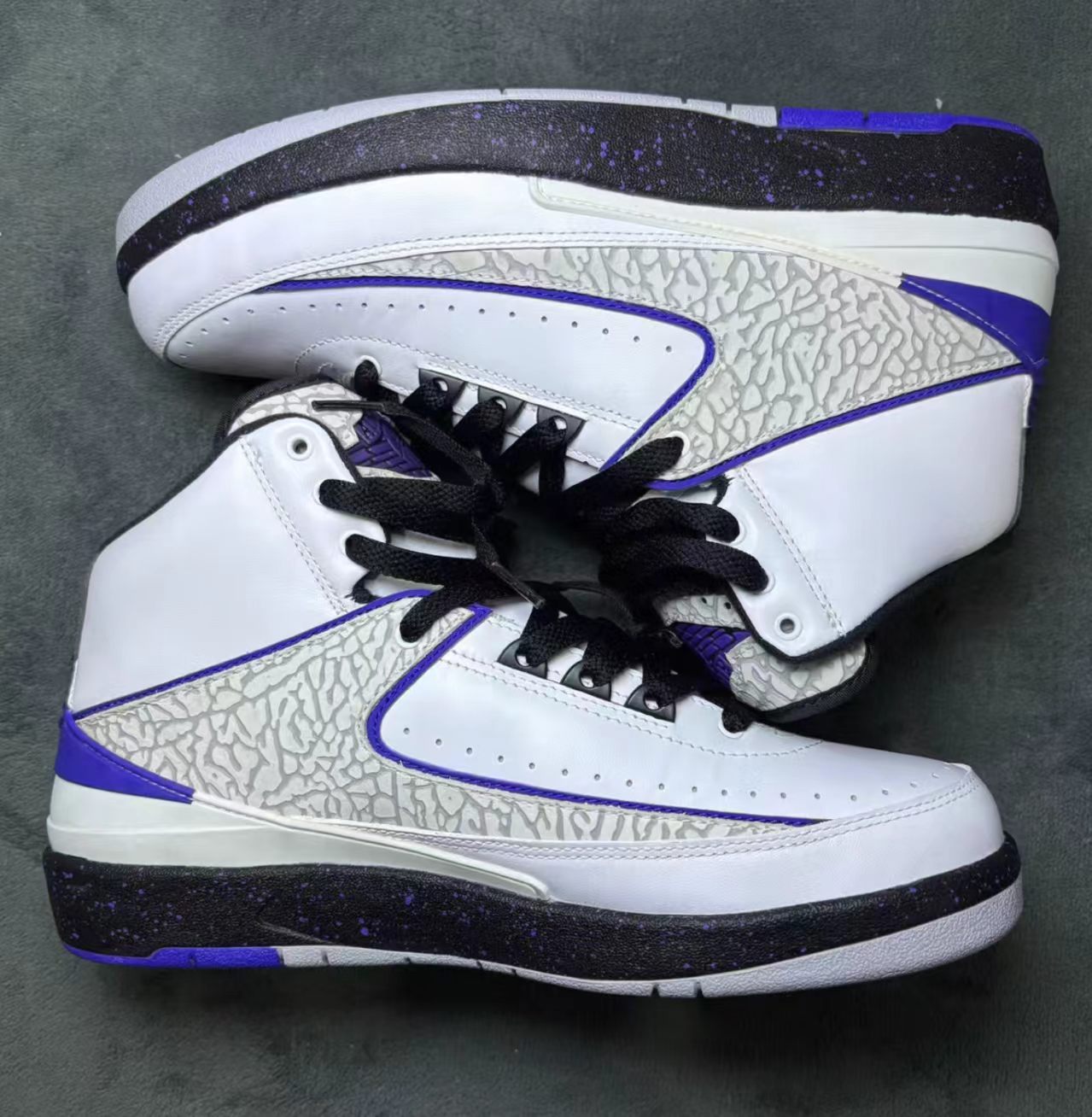 Air Jordan 2 Retro "Dark Concord"