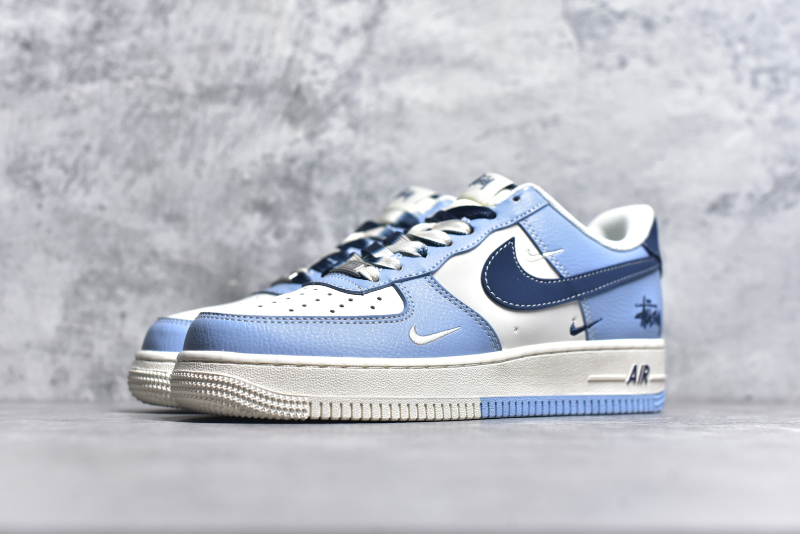STUSSY X AIR FORCE 1'07 LOW XS1958-516